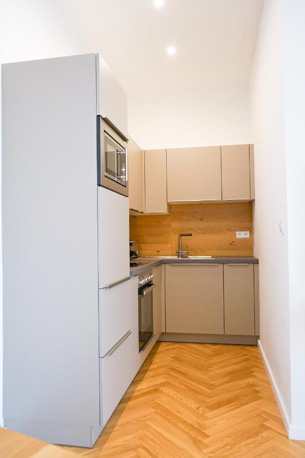 Nadland Apartments B7 Wina Bagian luar foto