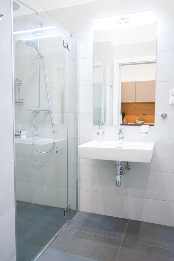 Nadland Apartments B7 Wina Bagian luar foto
